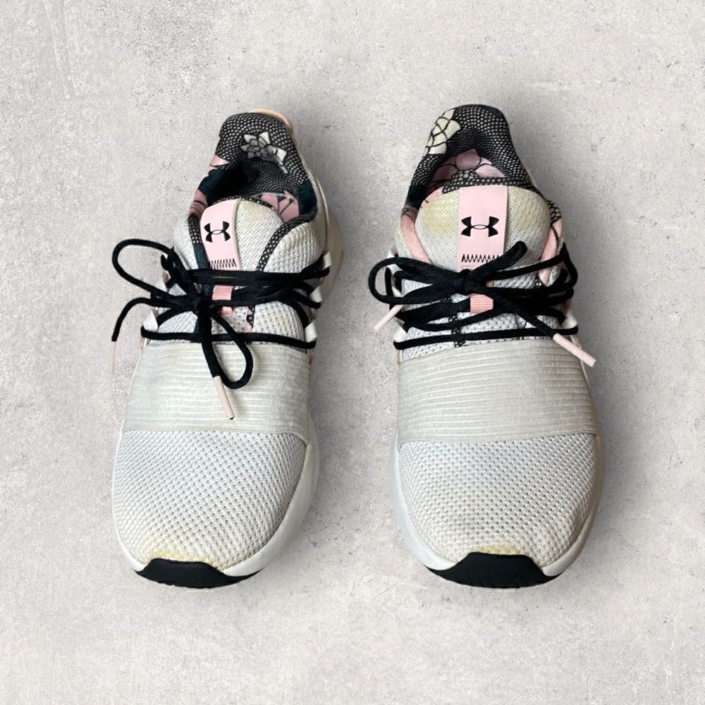 Under Armor Breathe Sneakers